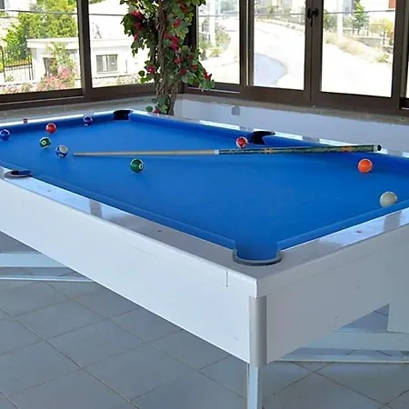 Bodrum Sleeps 10 Pool Air Con Yalıkavak