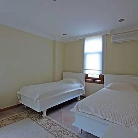 Vila Bodrum Sleeps 10 Pool Air Con