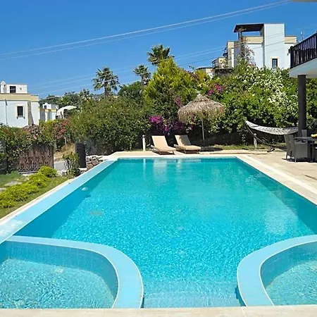 Bodrum Sleeps 10 Pool Air Con 빌라 얄리카베크