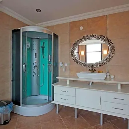 Bodrum Sleeps 10 Pool Air Con 빌라 *